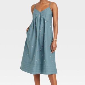 Universal Thread Womens Midi Dress XS Blue Embroidered Floral